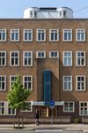 Trappenhuis met opvallende opbouw.
<br/>
Marcel Westhoff, mei 2017